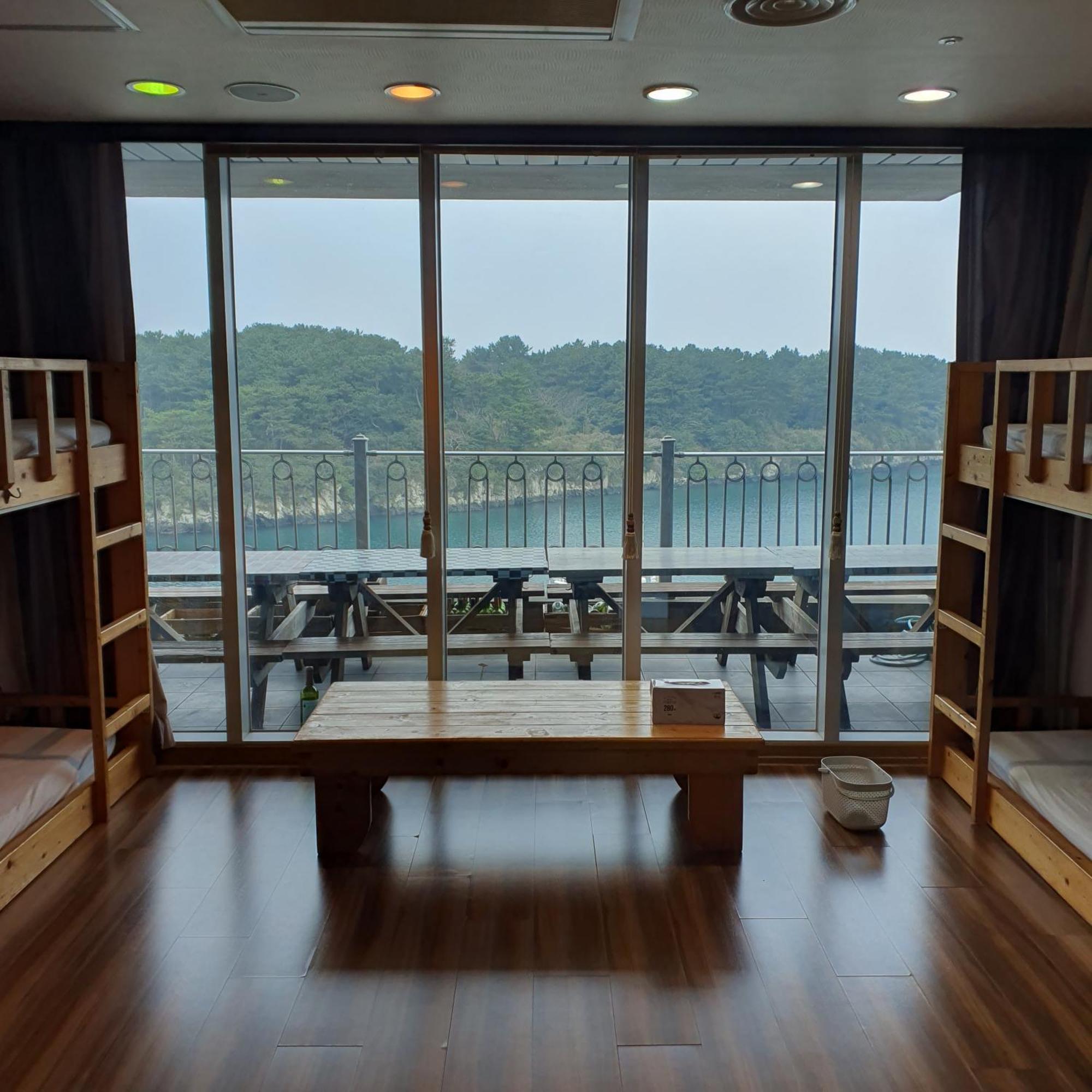 Seom Guesthouse Seogwipo Dış mekan fotoğraf