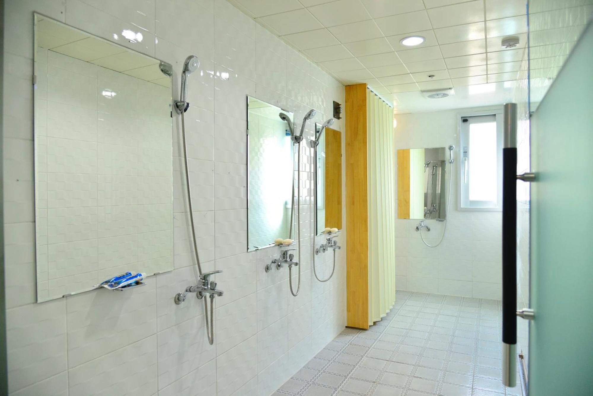 Seom Guesthouse Seogwipo Dış mekan fotoğraf