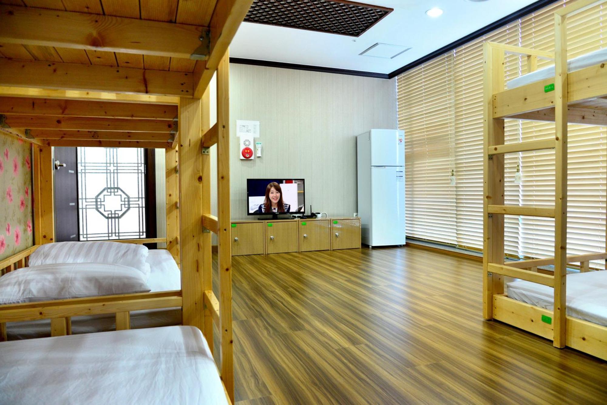Seom Guesthouse Seogwipo Dış mekan fotoğraf