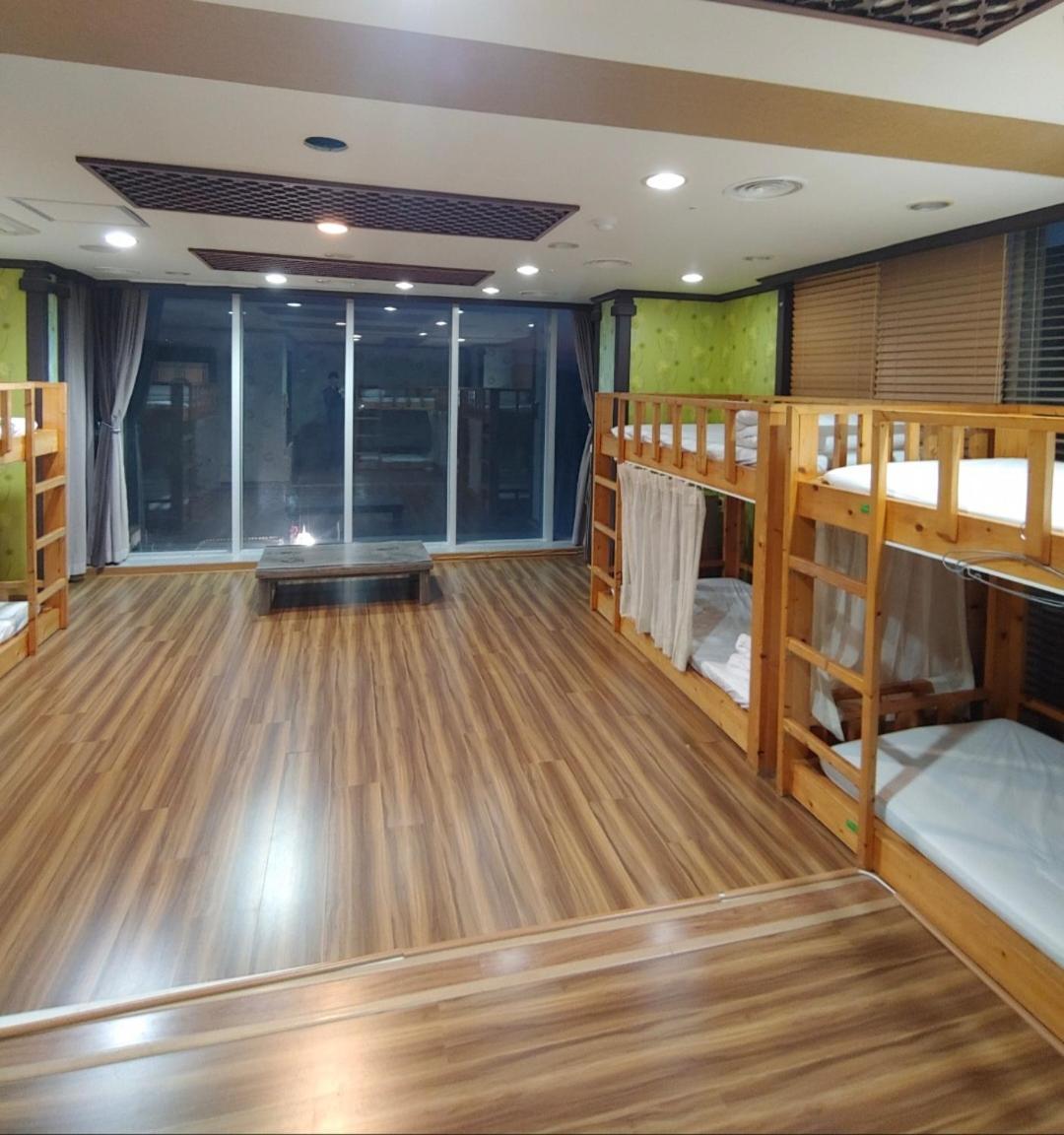 Seom Guesthouse Seogwipo Dış mekan fotoğraf