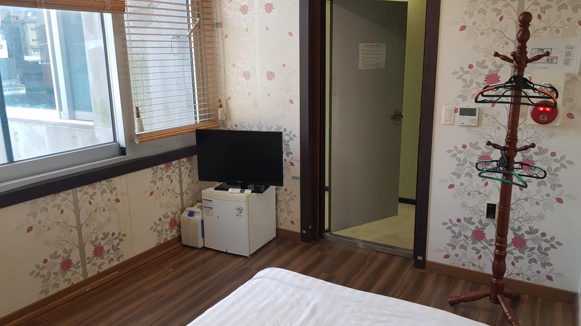 Seom Guesthouse Seogwipo Dış mekan fotoğraf